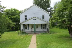 8 Ziskind Rd, East Bethlehem, PA 15333 - Photo 1