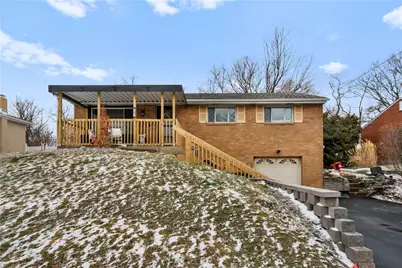139 William Cir, McKees Rocks, PA 15136 - Photo 1