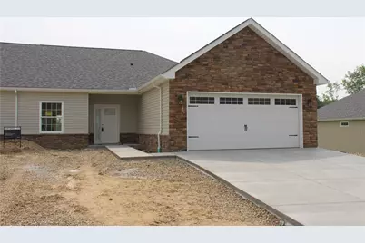 330 Cherokee Dr, Chippewa Township, PA 15010 - Photo 1