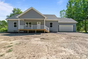 122 Knoll Dr, North Beaver Township, PA 16102 - Photo 1