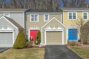 129 Commons Dr, Oakmont, PA 15139 - Photo 1