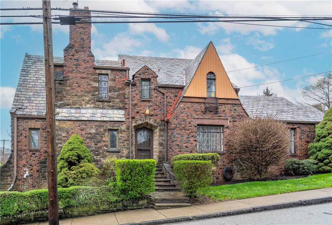 224 Giffin Ave, Pittsburgh, PA 15210 - MLS 1695645 - Coldwell Banker