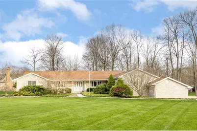 32 Dogwood Ln, Pine Township, PA 16127 - Photo 1