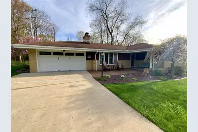 209 Larue Dr, Moon/Crescent Twp, PA 15108 - Photo 1