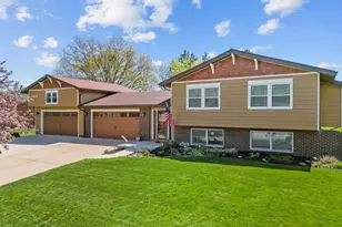 1420 Fernledge Dr, Pittsburgh, PA 15101 - Photo 1