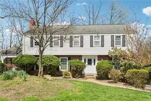 5 Knollwood Dr, Pittsburgh, PA 15215 - Photo 1