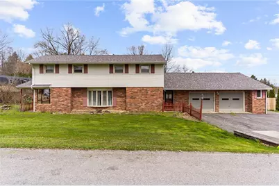 496 Ashland Dr, Hermitage, PA 16148 - Photo 1