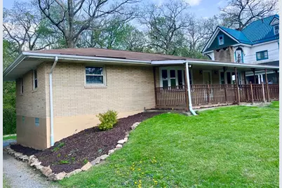 1019 Center Ave, Twp of But SE, PA 16001 - Photo 1