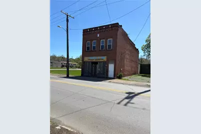 121 W Long Ave, New Castle, PA 16101 - Photo 1