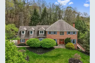 1641 Blackburn Heights Dr, Pittsburgh, PA 15143 - Photo 1