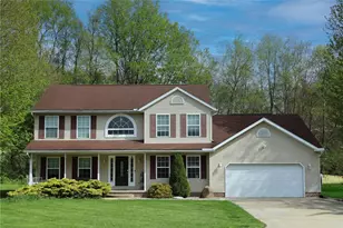 18 Blackberry Ln, Pine Township, PA 16127 - Photo 1