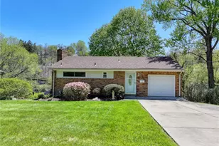 16 Sioux Rd, Bethel Park, PA 15241 - Photo 1