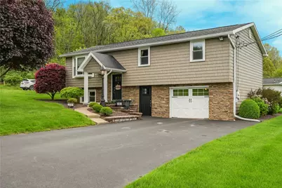 498 4th St, Taylor Township, PA 16160 - Photo 1