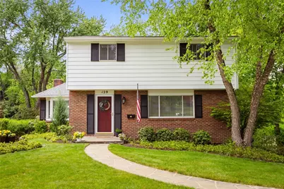 129 Green Oak Lane, , PA 15220 - Photo 1