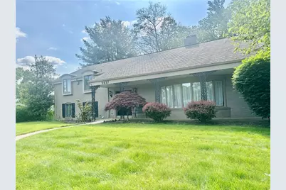 2637 Thorntree Dr, St Clair, PA 15241 - Photo 1