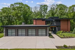 409 Fox Chapel Rd, Pittsburgh, PA 15238 - Photo 1