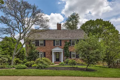 2176 Ben Franklin Dr, Pittsburgh, PA 15237 - Photo 1