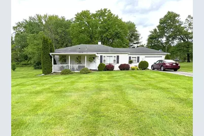 16 W Oakwood Way, Neshannock Township, PA 16105 - Photo 1