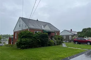 256 Vermont St, Hempfield Township, PA 15601 - Photo 1