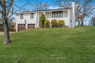 1693 Emery Dr, Pittsburgh, PA 15101 - Photo 1