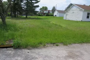 507 Ferndale Ave, Duquesne, PA 15110 - Photo 1