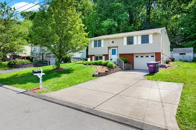 471 Tivoli Rd, Pittsburgh, PA 15239 - Photo 1