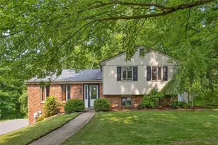 5015 Graphic Dr, Hampton, PA 15044 - Photo 1