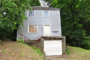 112 Locust St, Aliquippa, PA 15001 - Photo 1