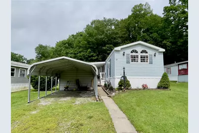 21 Emerald Dr, Pine Township, PA 16127 - Photo 1