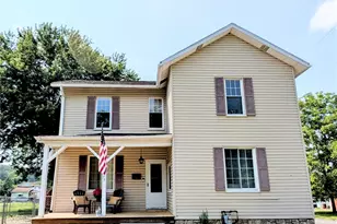 323 E 2nd St, Derry Boro, PA 15627 - Photo 1