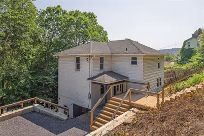 612 Franklin St, Freeport, PA 16229 - Photo 1