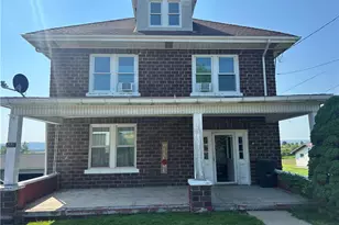 671 Sipesville Rd, Lincoln Township, PA 15561 - Photo 1