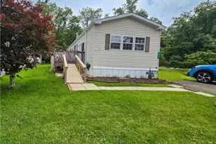 529 Lakeview Dr, Delmont, PA 15626 - Photo 1