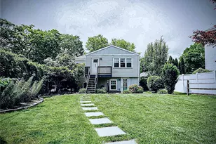 684 Elizabeth St, Bridgeville, PA 15017 - Photo 1