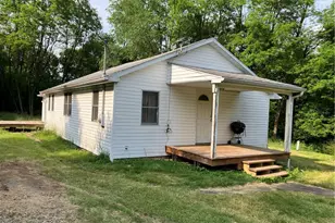 113 Filer Ln, Clay Township, PA 16001 - Photo 1