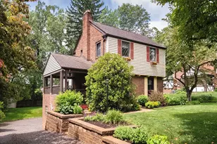 1907 Shaler Dr, Pittsburgh, PA 15116 - Photo 1