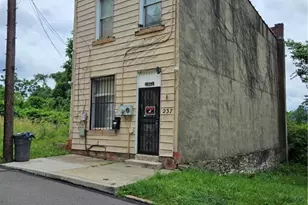 237 Wick St, Pittsburgh, PA 15219 - Photo 1