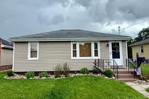 129 S Main St, Houston, PA 15342 - Photo 1