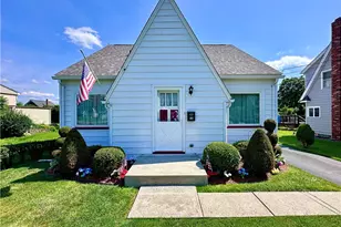 307 W Elizabeth St, Neshannock Township, PA 16105 - Photo 1