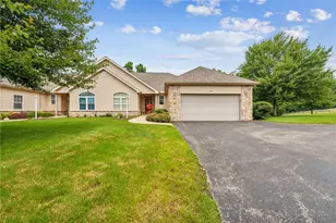 6092 Triple Crown Cir, Hempfield Township, PA 15601 - Photo 1