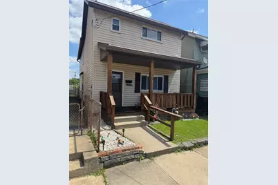 33 Spruce St, Natrona, PA 15065 - Photo 1