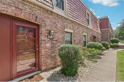 1292 Pennsbury Blvd, Pittsburgh, PA 15205 - Photo 1