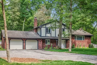 124 Heath Dr, Economy, PA 15005 - Photo 1