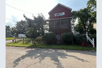 2220 Cronemeyer St, McKeesport, PA 15132 - Photo 1