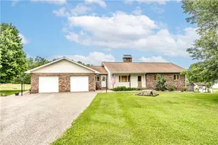 45 S Foster Rd, Findley Township, PA 16137 - Photo 1