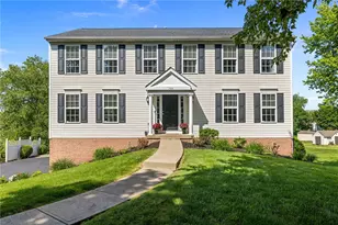 706 Williamsburg Ct, Cranberry Township, PA 16066 - Photo 1