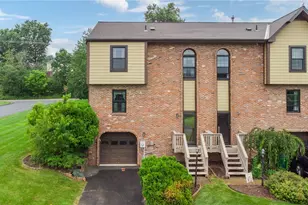 5045 Fountainwood Dr, Hampton, PA 15044 - Photo 1