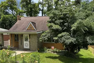 246 Maple Dr, Monroeville, PA 15146 - Photo 1