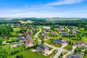 128 Majestic Dr, Cranberry Township, PA 16046 - Photo 1