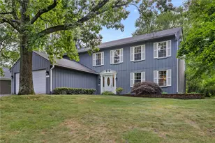 215 Lafayette Dr, Cranberry Township, PA 16066 - Photo 1